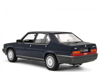 ALFA ROMEO ALFA 90 2.5 INIEZIONE QUADRIFOGLIO ORO 1985 - Blu Olandese Laudoracing 1:18 Resinemodell (Türen, Motorhaube... nicht zu öffnen!)